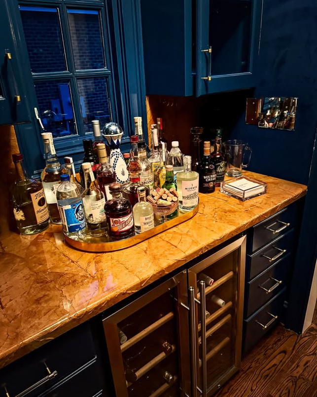 Compact Countertop Mini Bar with Bold Contrast