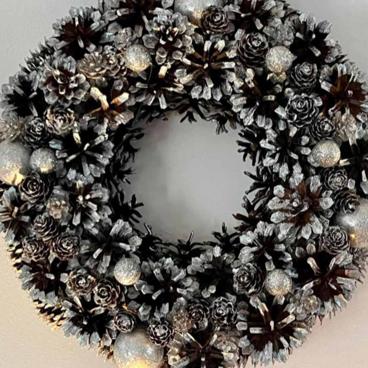 Elegant Silver Wreath