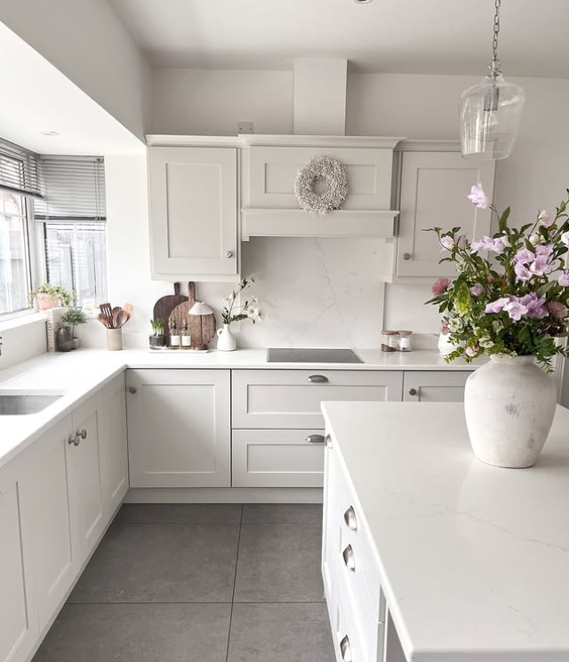 25 Stunning Kitchen Countertop Decoration Ideas to Enhance Your Space